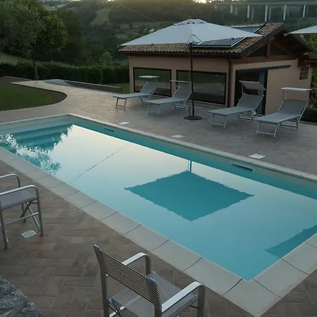 Alojamento de Acomodação e Pequeno-almoço Il Gigante Che Dorme 3*