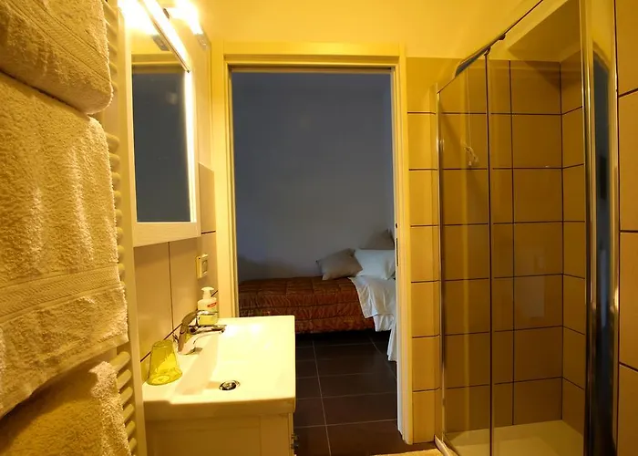 Alojamento de Acomodação e Pequeno-almoço Il Gigante Che Dorme 3*