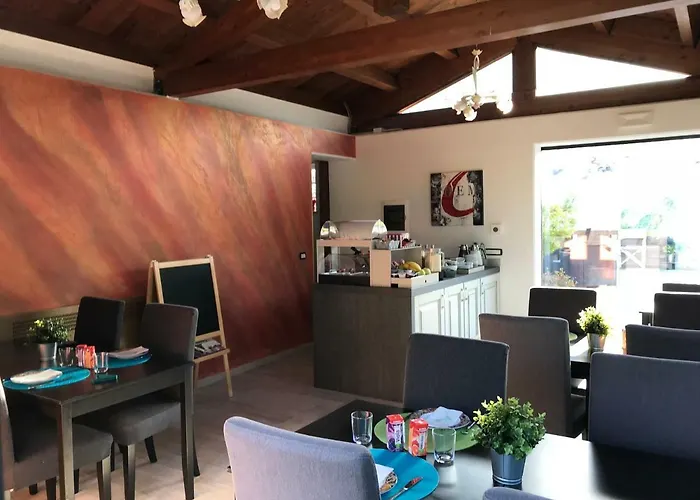 Alojamento de Acomodação e Pequeno-almoço Il Gigante Che Dorme 3*